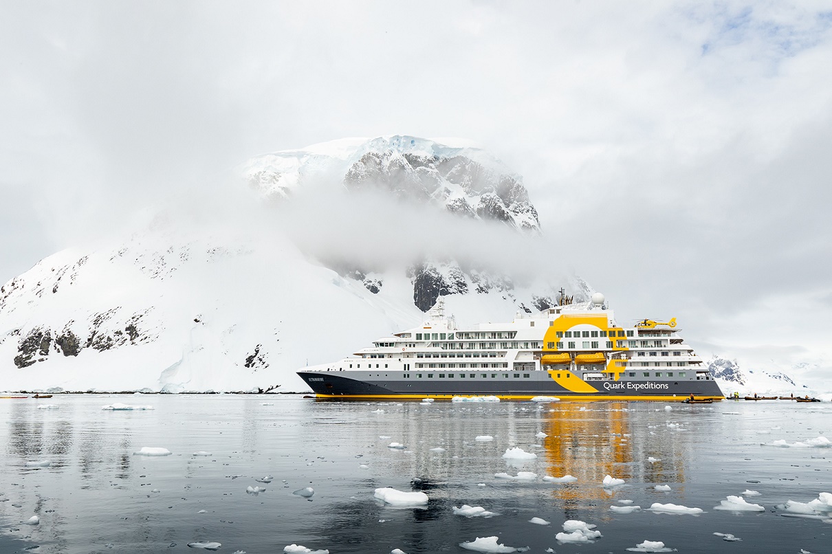 Quark Expeditions proposera plusieurs départs pour des croisières en Antarctique avec guides francophones à bord de l'Ultramarine - Photo Quark M. SOLE