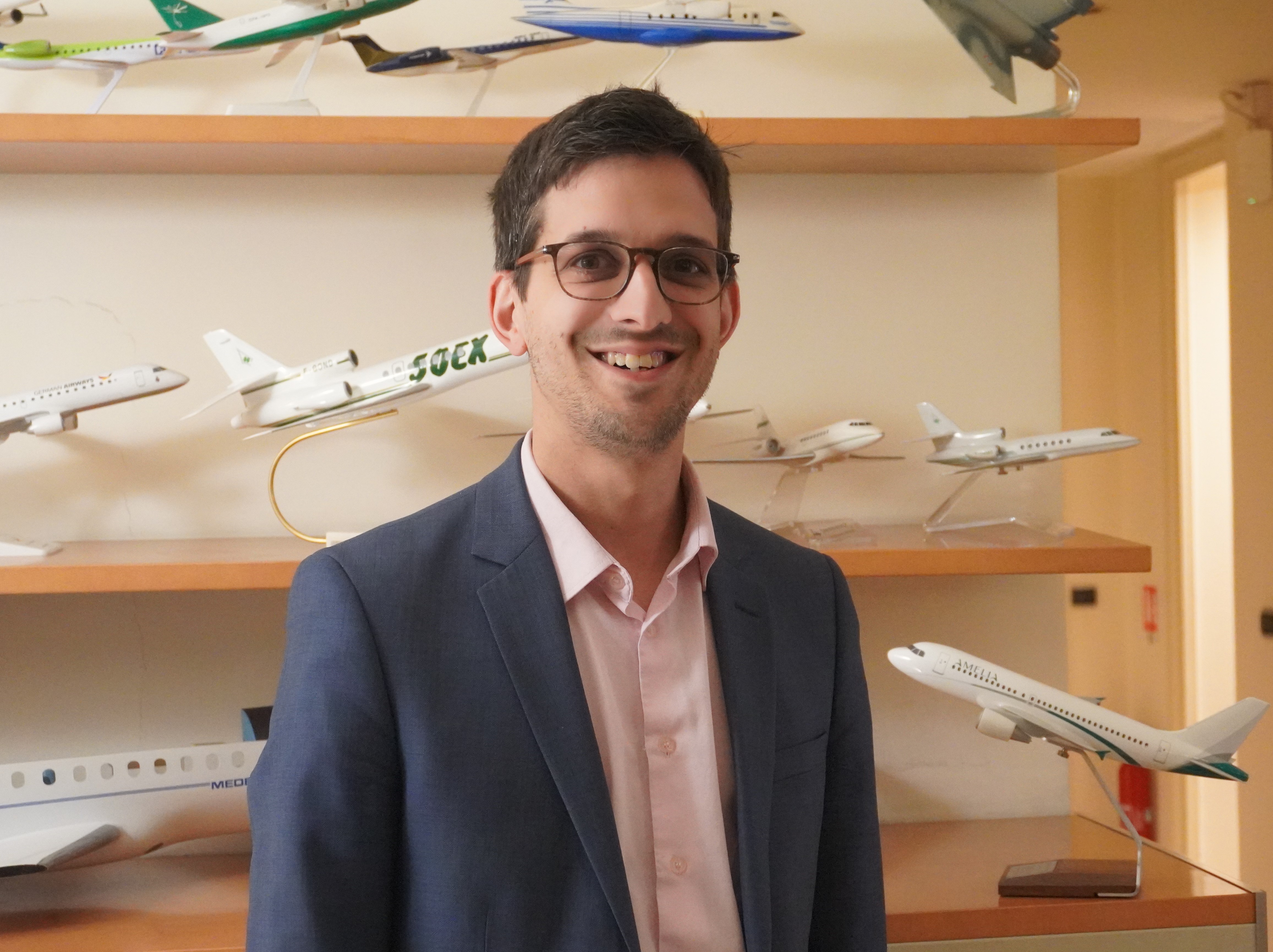 Adrien Chabot, directeur de l’innovation dans les locaux parisiens d'AMELIA . Photo : C.Hardin