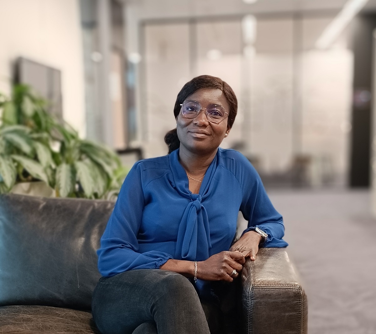 « Avec le covid beaucoup de personnes ont décidé de quitter la région parisienne. Dans cette population, il y a un vivier d’experts que nous pouvons aller chercher. Ils ne viendront à nous que si on leur propose du travail à distance (TAD) », explique Koko Yigan, DRH du pôle voyage du groupe Figaro. – K.Y. « Avec le covid beaucoup de personnes ont décidé de quitter la région parisienne. Dans cette population, il y a un vivier d’experts que nous pouvons aller chercher. Ils ne viendront à nous que si on leur propose du travail à distance (TAD) », explique Koko Yigan, DRH du pôle voyage du groupe Figaro. – K.Y.