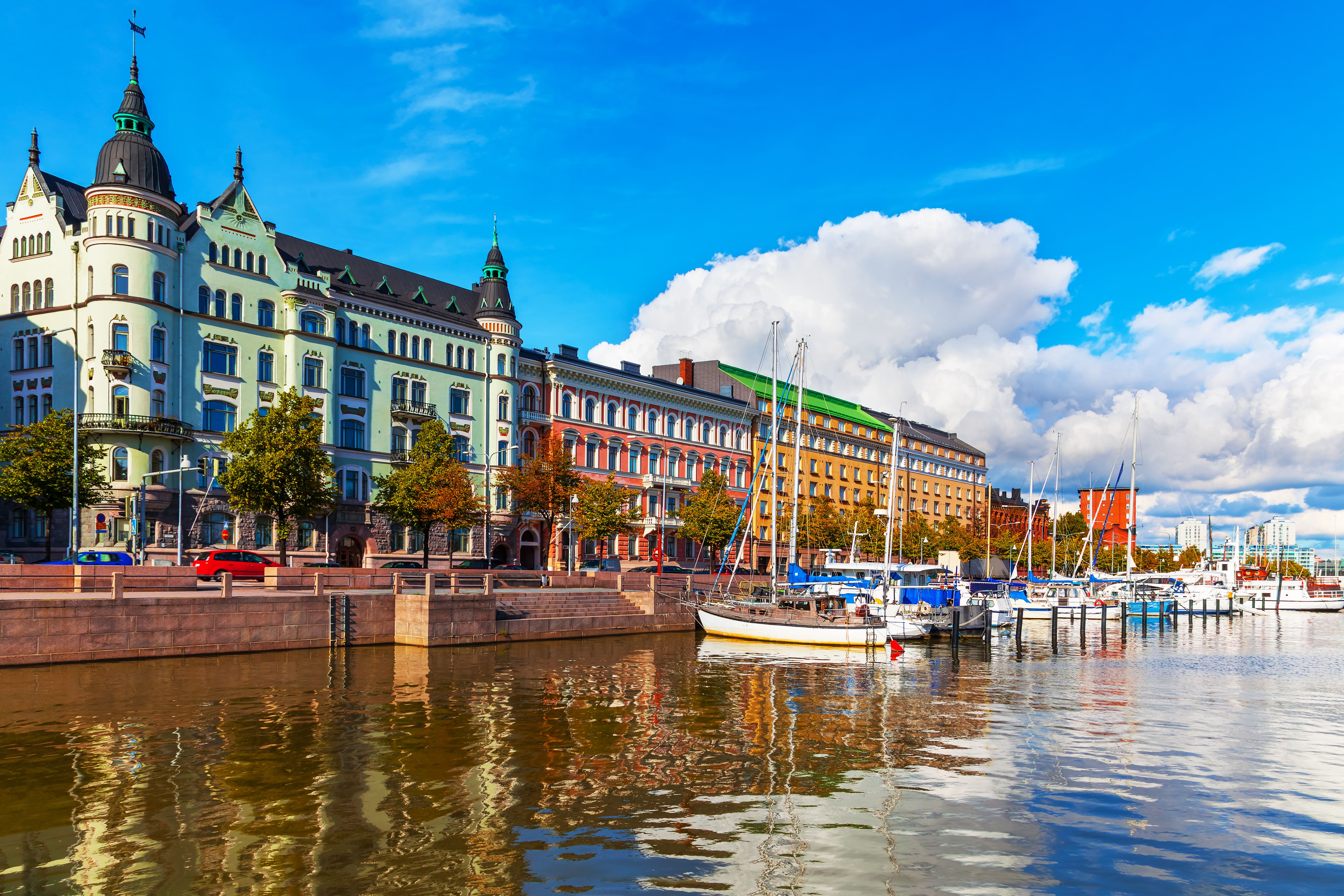 Jetée de la vieille ville à Helsinki, Finlande ©  Scanrail - stock.adobe.com