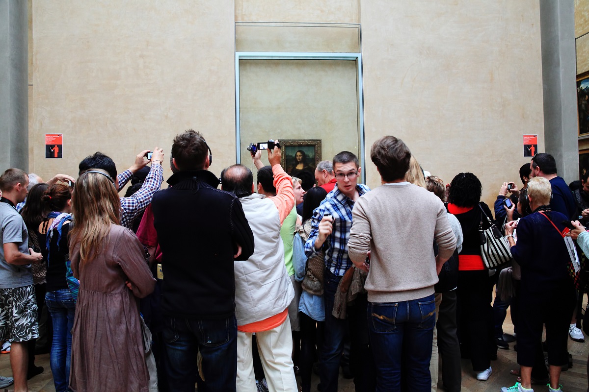 Faut-il blâmer les touristes de vouloir se rendre tous dans les mêmes sites, au même moment, quitte à subir une expérience de piètre qualité ? - DR : DepositPhotos.com, lenschanger