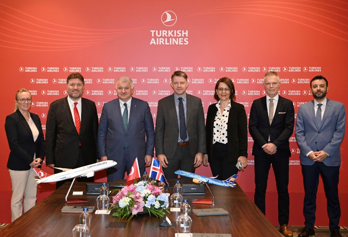 Islandiaair y Turkish Airlines firman un acuerdo de código compartido