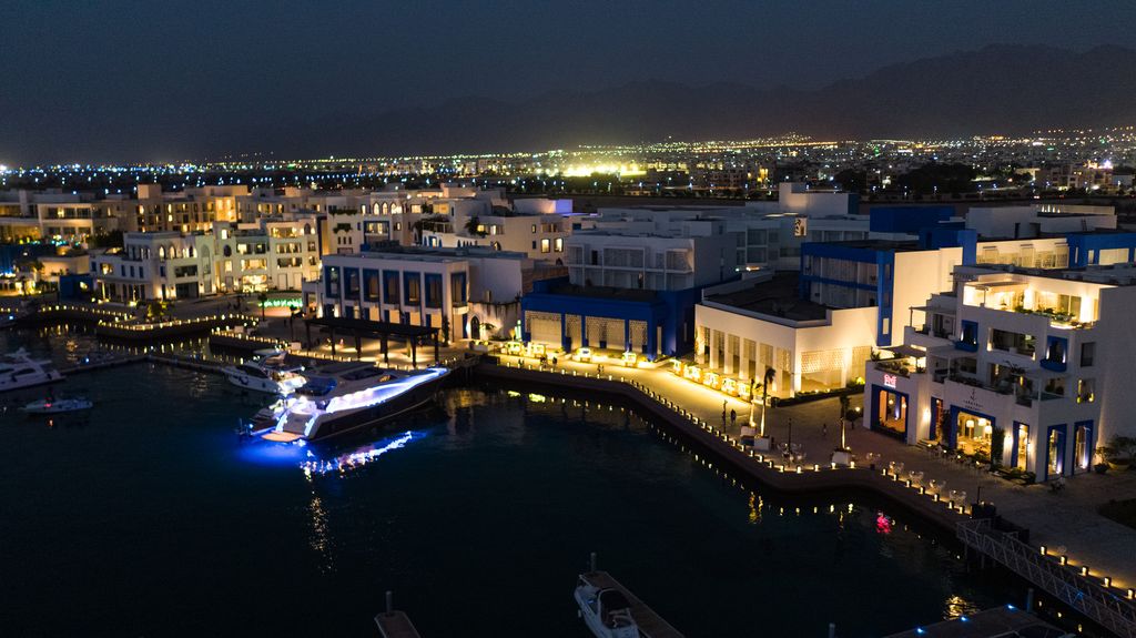 Vue de nuit de la marina d'Ayla (Photo DR/JOrdan tourism board)