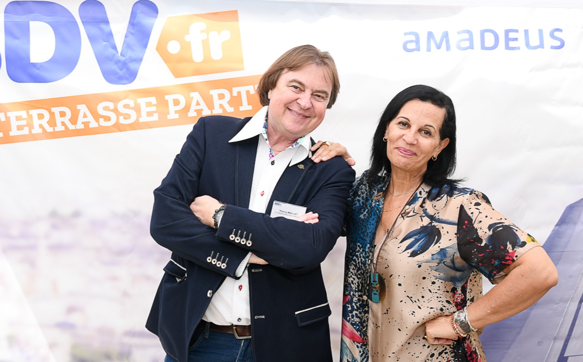 Thierry Maillet (La Française des Circuits) et Emmanuelle Llop (Equinoxe Avocats), deux inconditionnels de la Terrasse Party @Alexandre Nestora