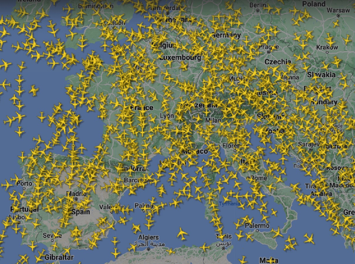 Selon Eurocontrol, le trafic est toujours en baisse de 7,6% par rapport à 2019 - Capture écran FlightRadar24 le 13 juillet