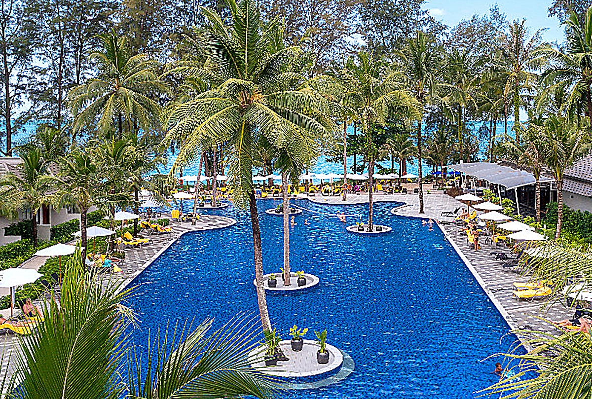 Le Mondi Club X10 Khao Lak Resort est installé dans un cadre exceptionnel sur une superbe plage de sable, à 700m de la station balnéaire de Khao Lak au nord de Phuket. /Crédit Mondial Travel