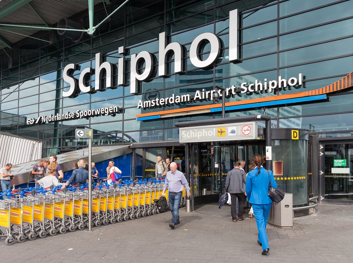 Les vols seront plafonnés à 452 500 par an à Amsterdam Schiphol - Depositphotos @kruwt