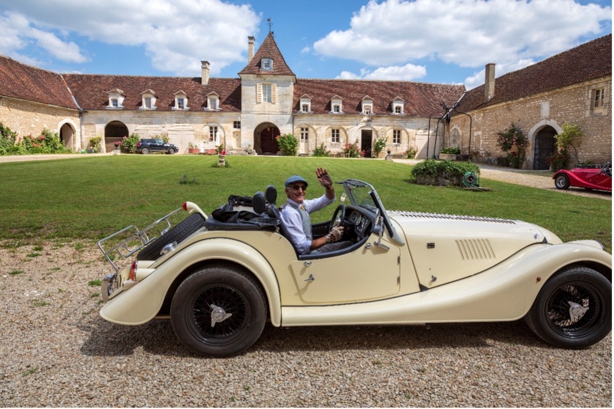 Bourgogne Aventure propose 3 types de circuit au volant d'un Morgan  - Photo Bourgogne Aventure