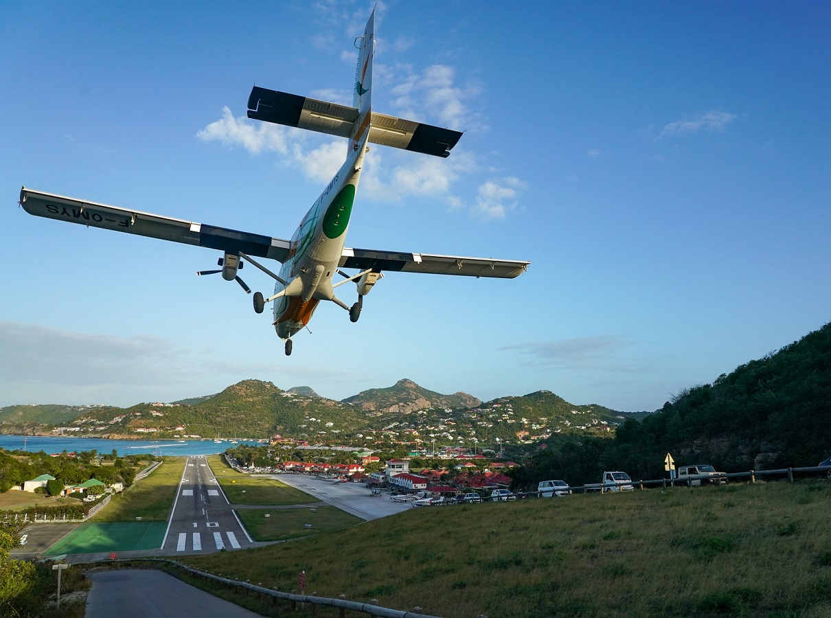 EDEIS a proposé de reprendre 120 salariés sur les 200 d'Air Antilles - Depositphotos @zhukovsky