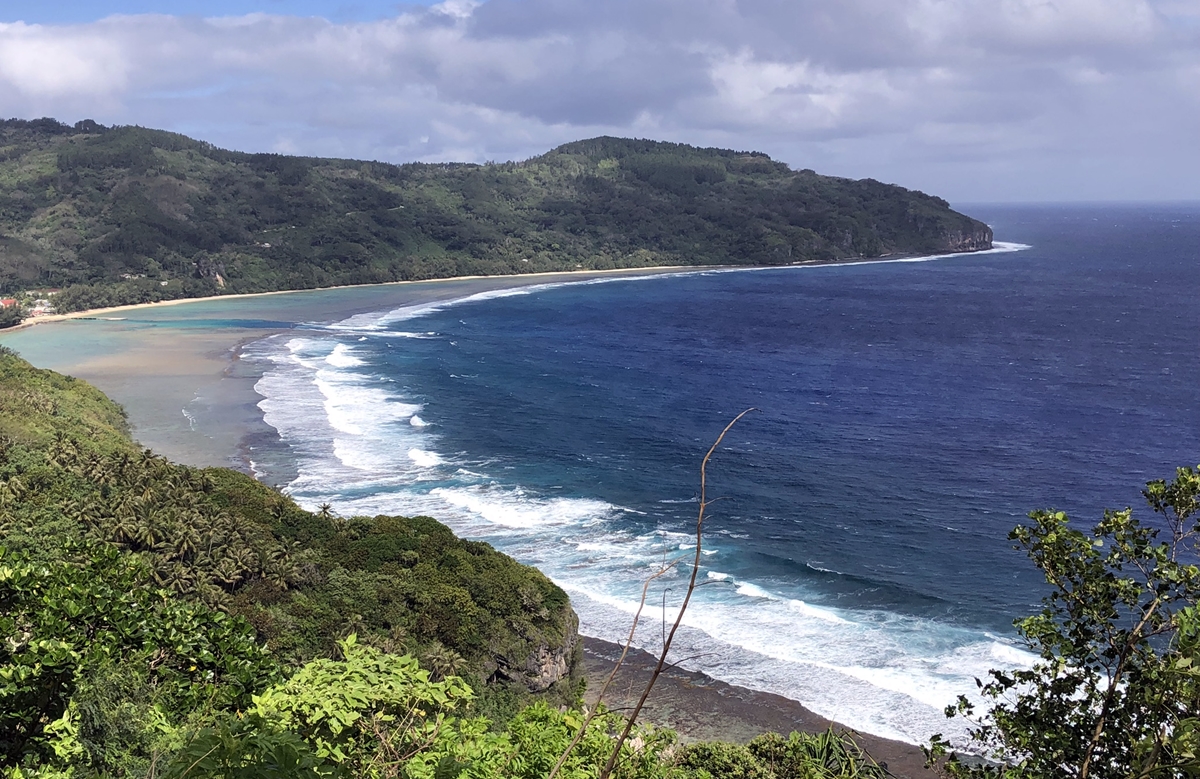 Australes : Rurutu, l'île aux baleines à bosses/crédit JDL