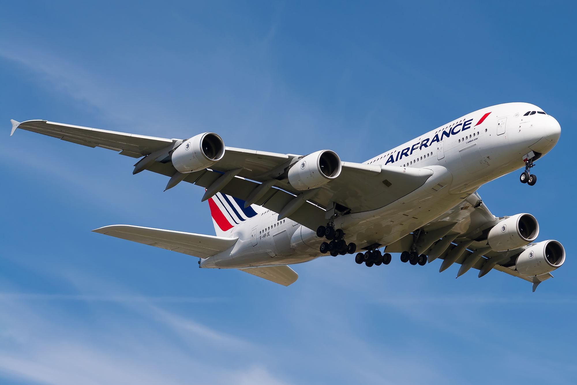 Air France doit sa survie au contribuable français qui lui a sauvé la mise à maintes reprises. Pendant le Covid le Gouvernement a encore allongé 7 milliards d’euros pour sortir le transporteur de l’ornière. /crédit DEpositPhoto