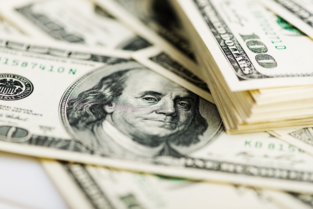 Le dollar américain est favorisé par le climat économique incertain et le risque géopolitique - Depositphotos.com
