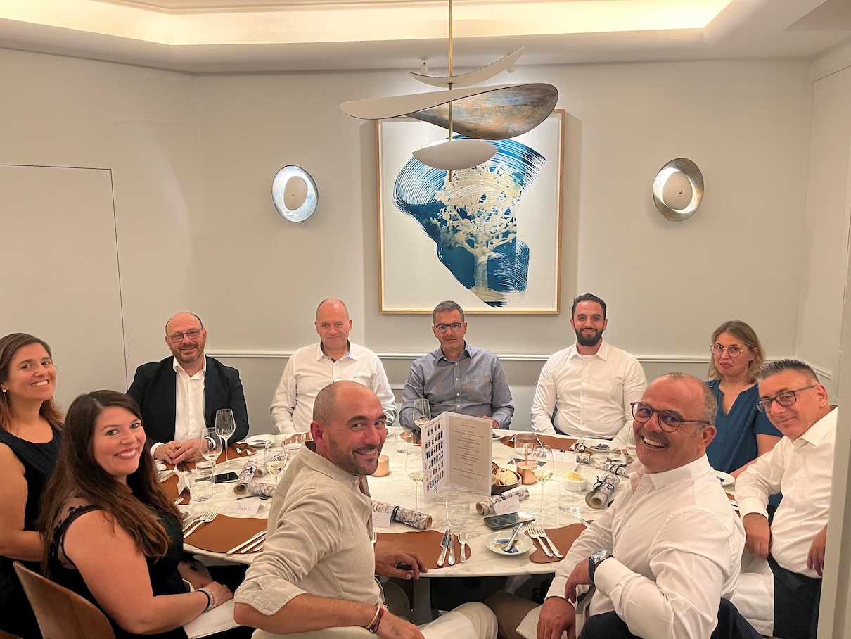 Top of travel fête ses 25 ans cette année et remercie ses clients et partenaires - Top of travel Top of travel fête ses 25 ans cette année et remercie ses clients et partenaires - Top of travel