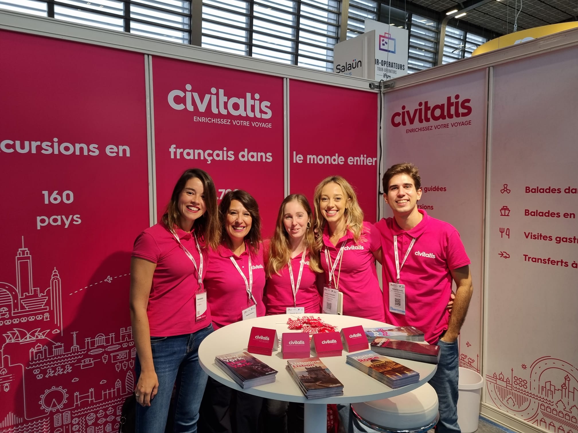 L’équipe de Civitatis qui a accueilli les professionnels du tourisme à l’IFTM Top Resa à Paris pour présenter les avantages de la plateforme © Civitatis