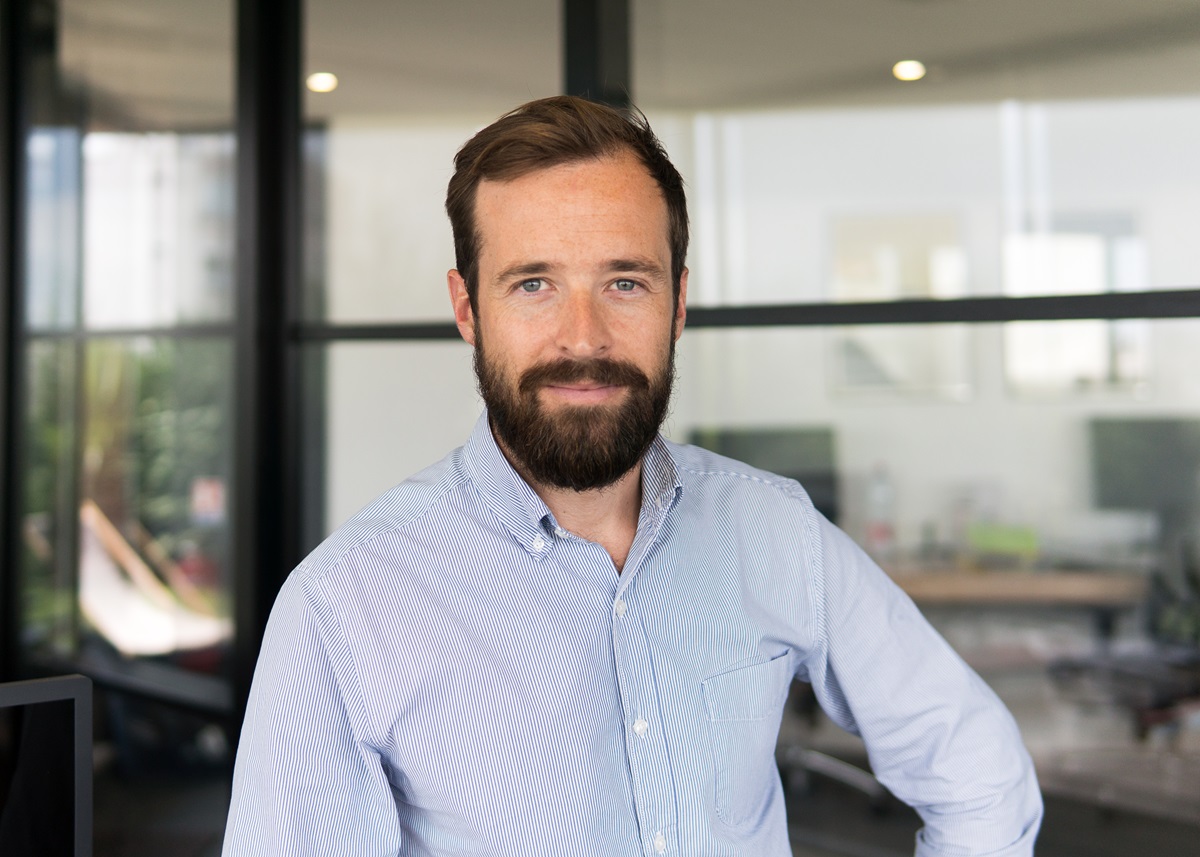 « Nous sommes en train de nous intégrer à Amadeus, ce sera effectif en janvier 2024. Cela va nous permettre de travailler avec plus de TMC. C’est la passerelle qui nous manquait pour approcher les TMC », affirme Thibault Chassagne, co-fondateur de Virtuo. -@virtuo « Nous sommes en train de nous intégrer à Amadeus, ce sera effectif en janvier 2024. Cela va nous permettre de travailler avec plus de TMC. C’est la passerelle qui nous manquait pour approcher les TMC », affirme Thibault Chassagne, co-fondateur de Virtuo. -@virtuo