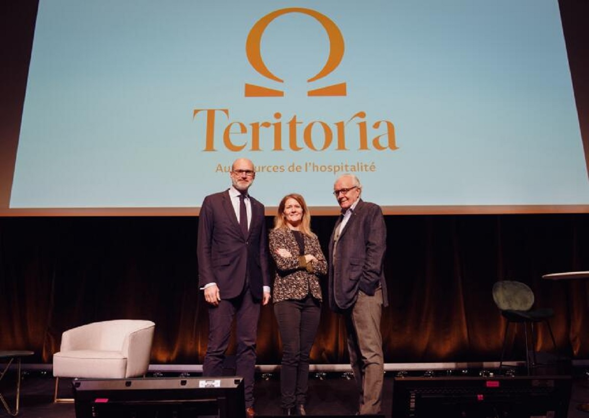 Xavier Alberti (à gauche), Carole Pourchet (au milieu), Alain Ducasse (à droite) lors du lancement de la marque Teritoria - Photo : Teritoria