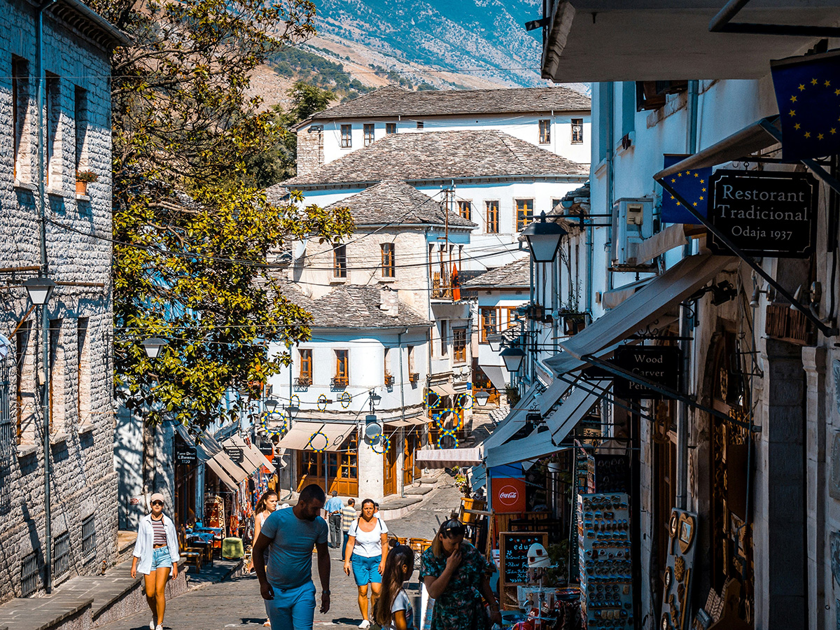 Gjirokastra © unsplash