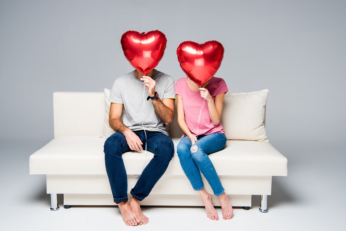 La Saint Valentin n'est plus célébrée que par 39 % des Français (en couple, mariés ou pacsés), alors que seulement 15 % d'entre eux la fêtent chaque année - Depositphotos.com Auteur SergKovbasyuk