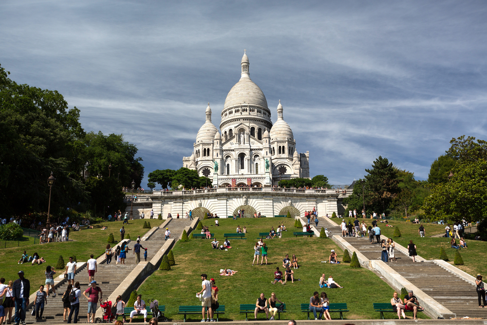 Une partie de la clientèle étrangère habituelle de Paris l'été pourrait être découragée par l'afflux provoqué par les JO (© Deposit Photos)