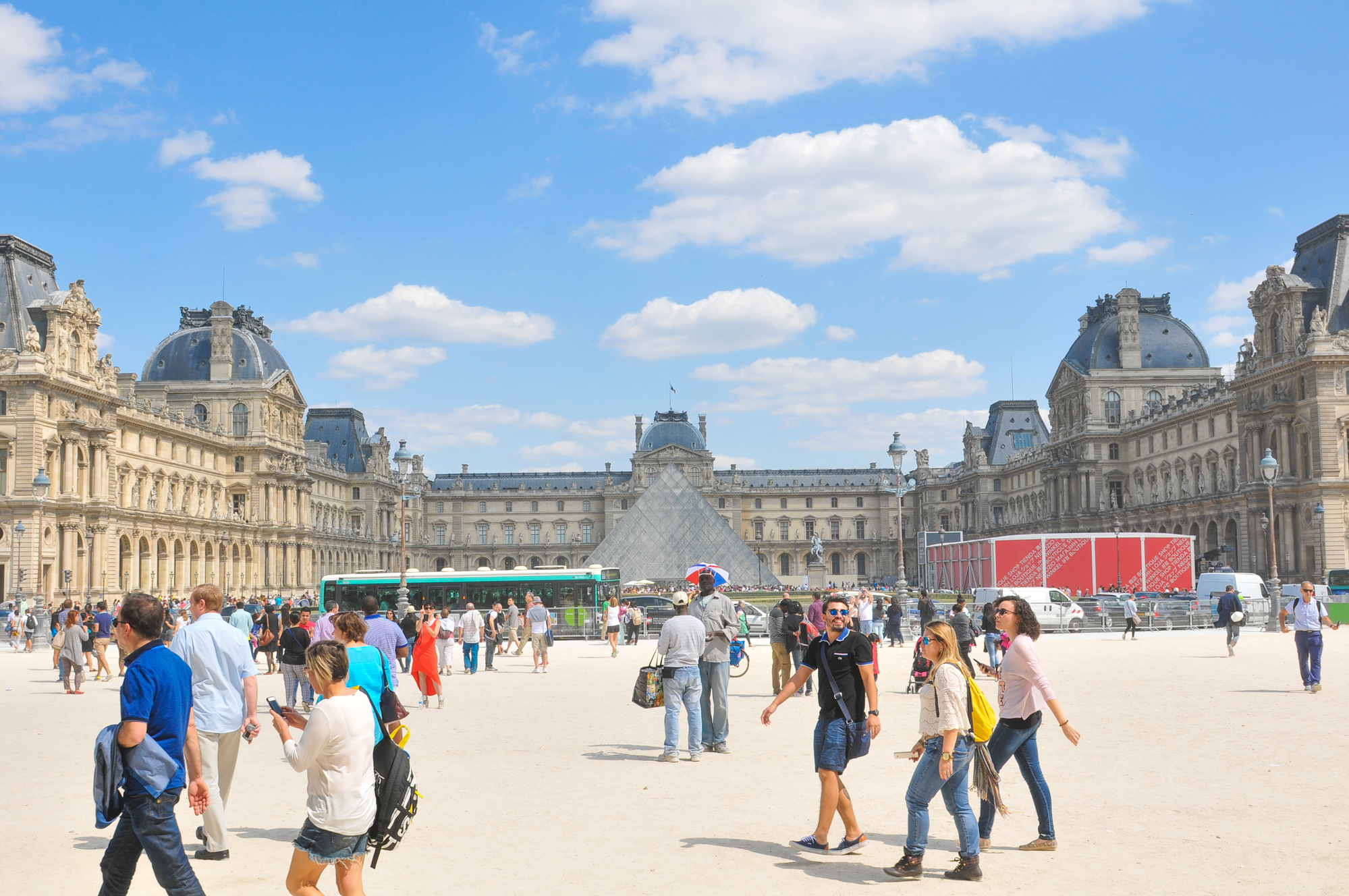 La France affirme sa place de destination touristique leader dans le monde. Mais est-ce vraiment ce qui compte ? /crédit DepositPhoto