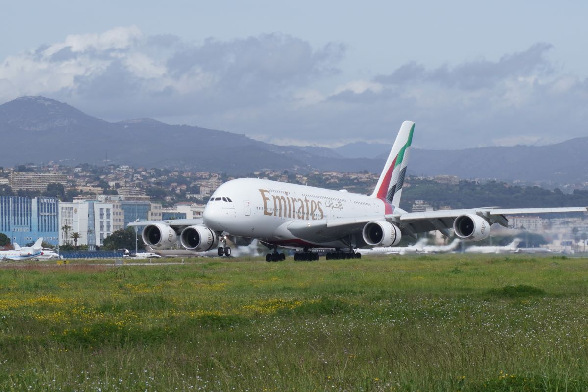 A Nice le 4 avril dernier. L'A.380 Emirates se pose à Nice. Photo : C.Hardin