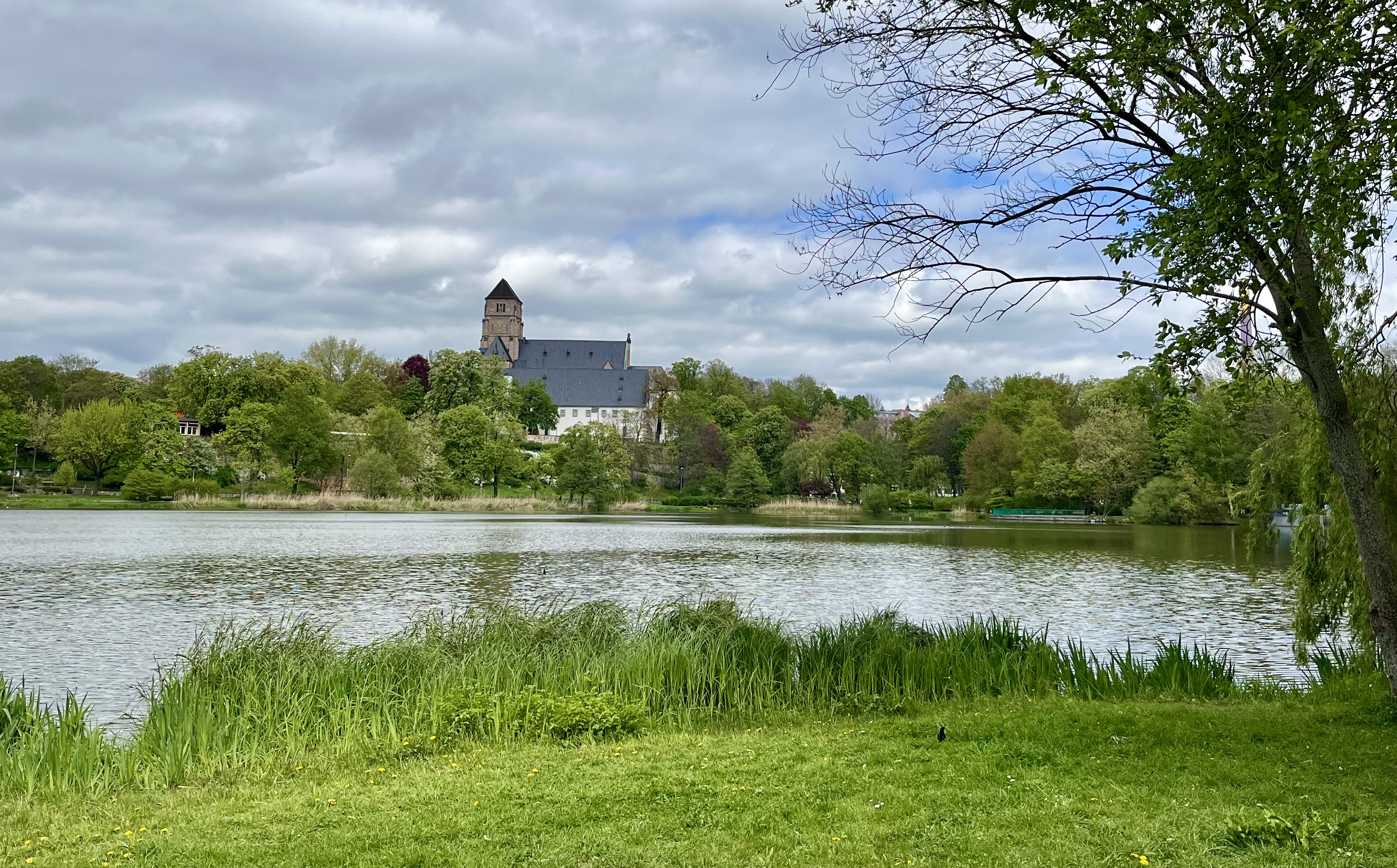 À Chemnitz, le petit lac au pied de l’ancien monastère de Schloßberg (@PB)