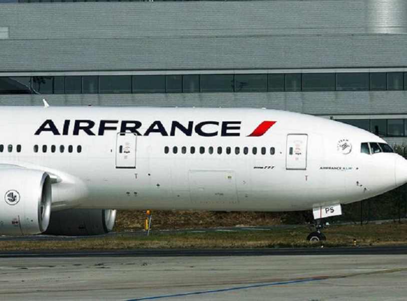 Le Boeing B777-200 d'Air France ne peut pas décoller vendredi 10 juillet 2015 comme prévu en raison de l'indisponibilité des membres d'équipage - DR : Air France-KLM Le Boeing B777-200 d'Air France ne peut pas décoller vendredi 10 juillet 2015 comme prévu en raison de l'indisponibilité des membres d'équipage - DR : Air France-KLM