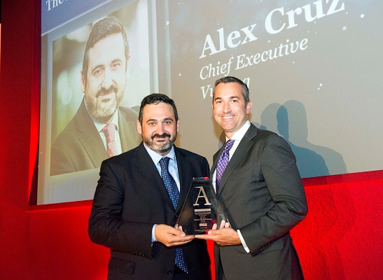 Alex Cruz, PDG de Vueling, reçoit le Airline Business Award 2015 - Photo : DR