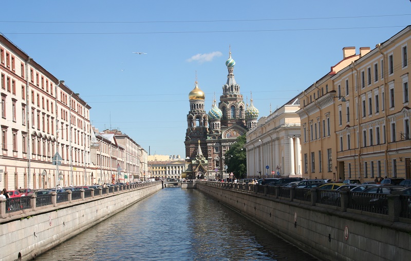 Saint-Pétersbourg, appelée également la Venise du Nord, est traversée par de multiples canaux, 320 ponts, îles, avenues et regorgent de trésors à chaque coin de rue - DR : JDL