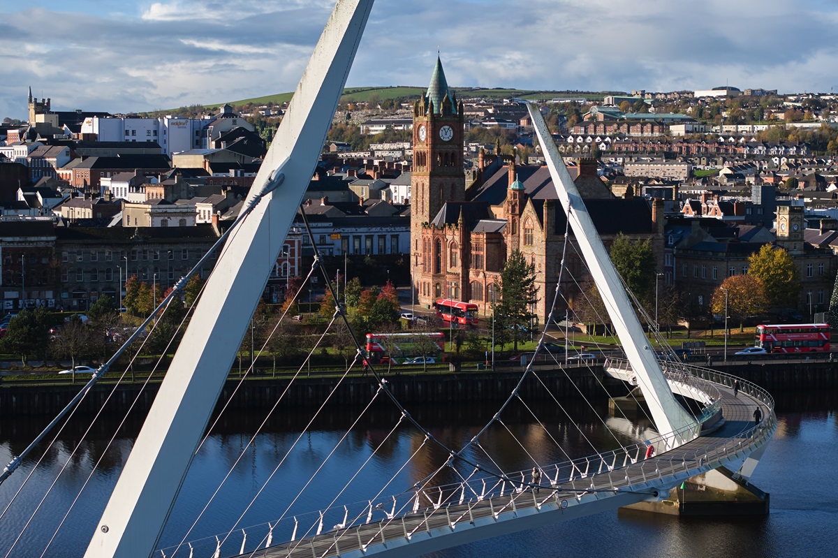 Derry-Londonderry veut accueillir plus de Français. Ils représentent aujourd'hui 5% des visiteurs. @Tourism ireland