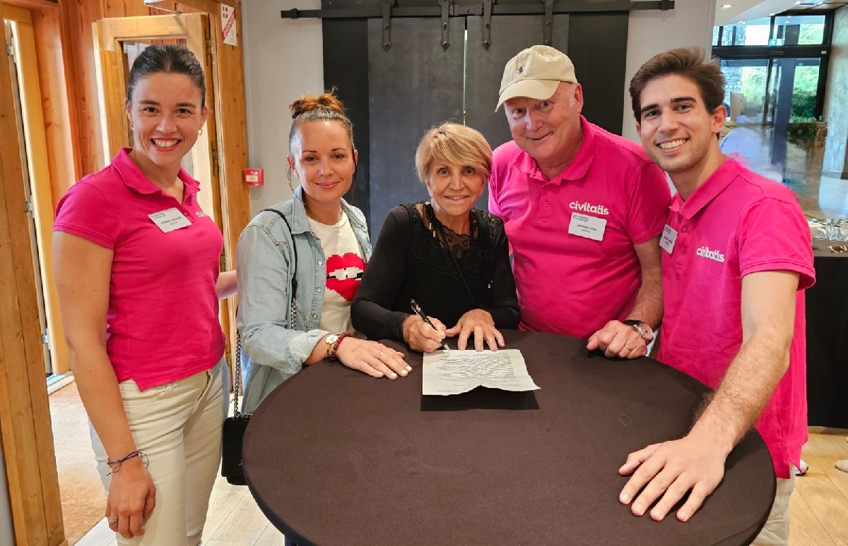 Civitatis et Cediv Travel ont signé leur accord de partenariat à l'occasion du Congrès des Entreprises du Voyage à Val d'Isère - Photo Civitatis