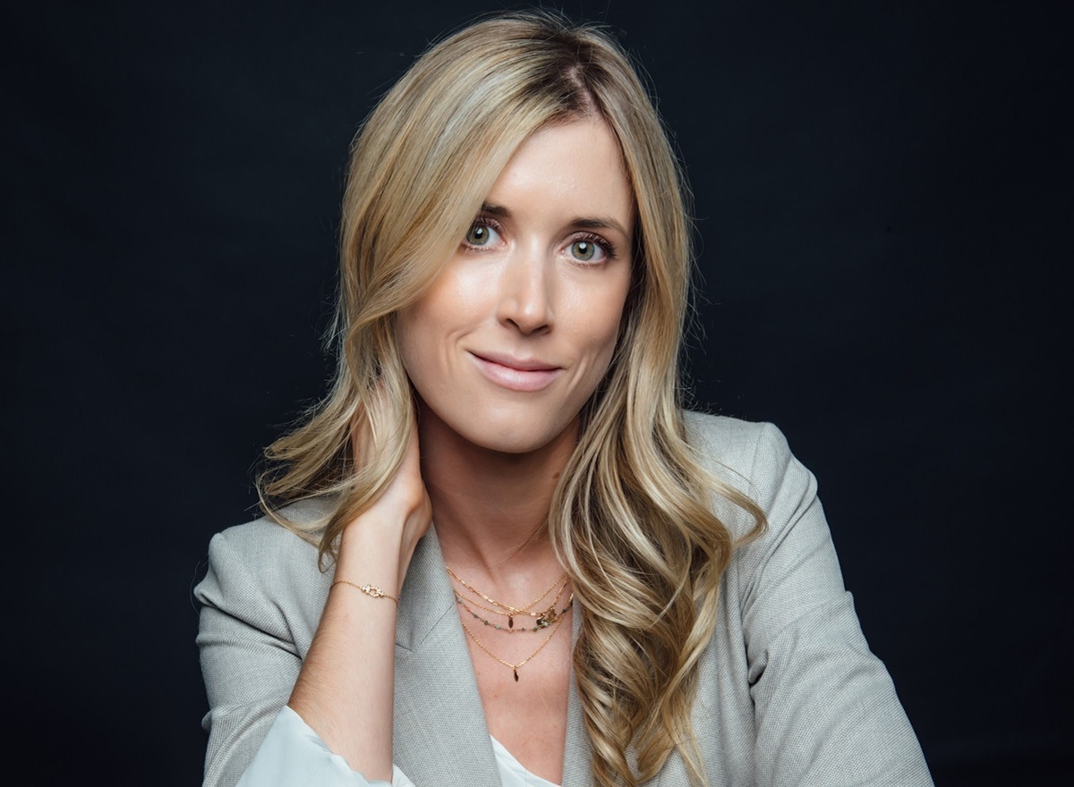 « Les gens nous demandent de la flexibilité, de la personnalisation, de l'impact social, environnemental… Le voyage packagé à 1 000 euros la semaine dans un club de vacances en Espagne, avec des taux de commission de plus en plus bas, je ne vois pas comment une agence peut survivre à ça », affirme Ségolène Sergeant, fondatrice de Passy Voyages. @amelie marzouk « Les gens nous demandent de la flexibilité, de la personnalisation, de l'impact social, environnemental… Le voyage packagé à 1 000 euros la semaine dans un club de vacances en Espagne, avec des taux de commission de plus en plus bas, je ne vois pas comment une agence peut survivre à ça », affirme Ségolène Sergeant, fondatrice de Passy Voyages. @amelie marzouk