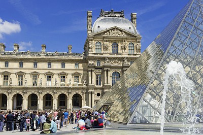 Les touristes ont répondu présents à Paris pendant l'été 2015 - Photo : © Daniel Thierry - OTCP