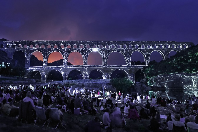 La programmation nocturne du Pont du Gard a attiré près de 210 000 spectateurs cet été - Photo : Pont du Gard