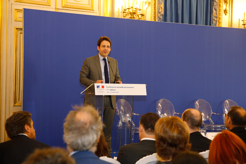 Laurent Fabius s'est bien entouré. Tant à Bercy, avec Martine Pinville, qu'avec Matthias Fekl (sur la photo) au Quai d'Orsay qui s'intéresse aussi à ces petites entreprises que sont les agences de voyages qui envoient les clients vers l'étranger… - Photo : Bruno Chapiron/MAEDI