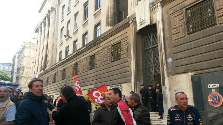 Les candidats à la reprise de la SNCM n'ont pas pu présenter leurs offres devant le Tribunal de Commerce de Marseille - Photo A.B.