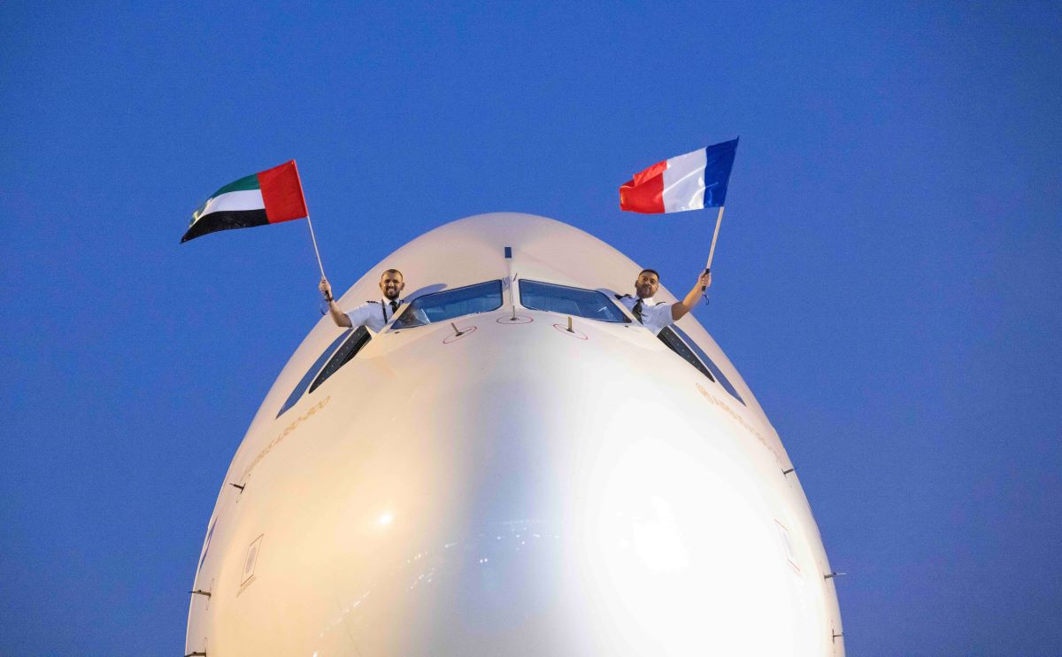 L'A.380 D'Etihad Airways à son arrivée à Paris CDG le 1er novembre dernier. Photo : Etihad L'A.380 D'Etihad Airways à son arrivée à Paris CDG le 1er novembre dernier. Photo : Etihad