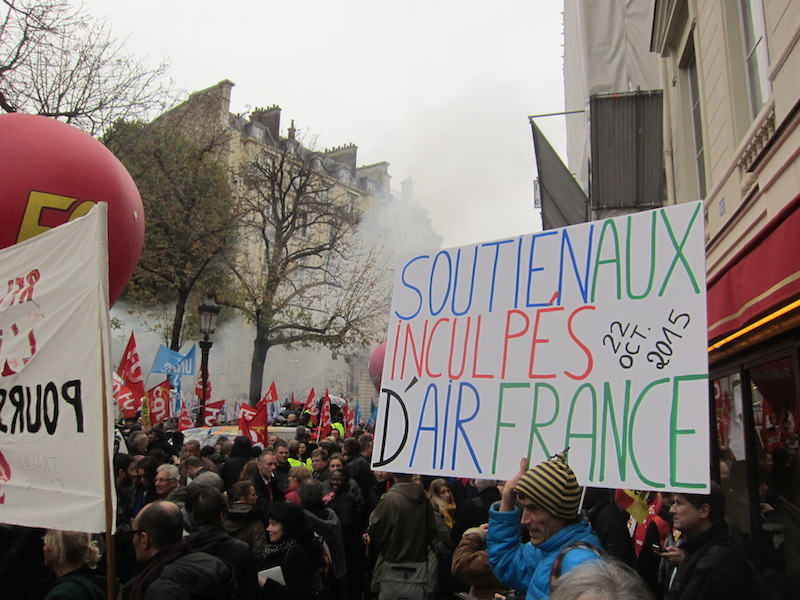 Les manifestants solidaires de leurs collègues inculpés pour les violences durant la manifestation du 5 octobre. DR-LAC