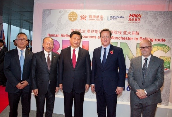 L'annonce de l'ouverture de la ligne Beijing-Manchester de Hainan Airlines s'est faite en présence de David Cameron, premier ministre britannique - Photo : Hainan Airlines