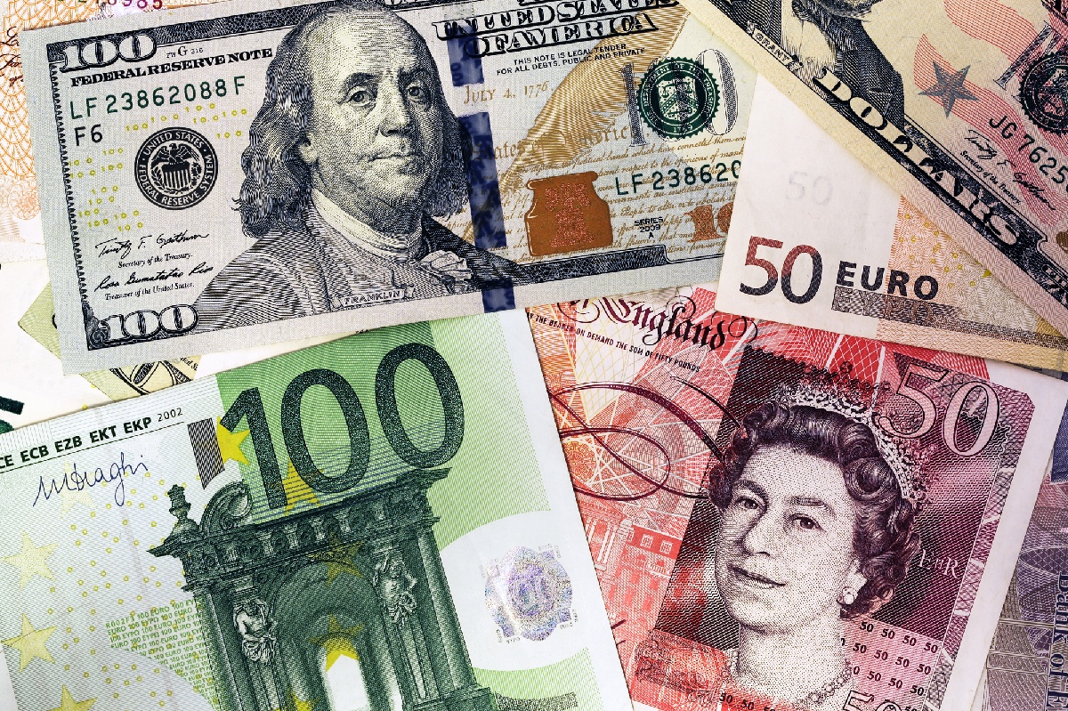 Concernant l’EUR/USD, la tendance reste à la baisse. L’euro chute plus nettement face à la livre sterling - Depositphotos.com  Auteur Photocreo Concernant l’EUR/USD, la tendance reste à la baisse. L’euro chute plus nettement face à la livre sterling - Depositphotos.com  Auteur Photocreo