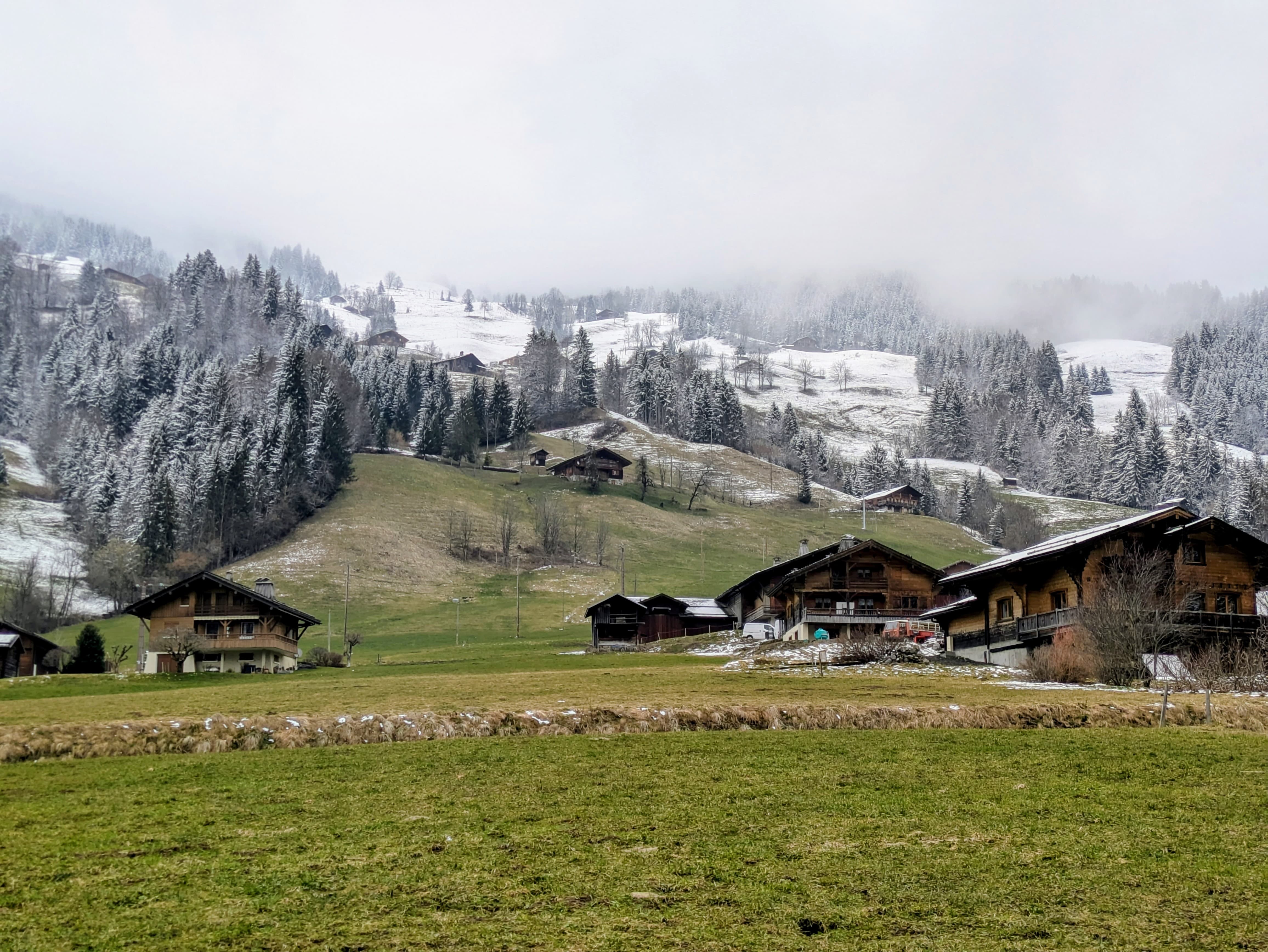 Pour Guillaume Desmurs, l'auteur du livre "Le crépuscule des Jeux", le dossier des Alpes françaises n'a rien de sérieux - Crédit Photo : RP