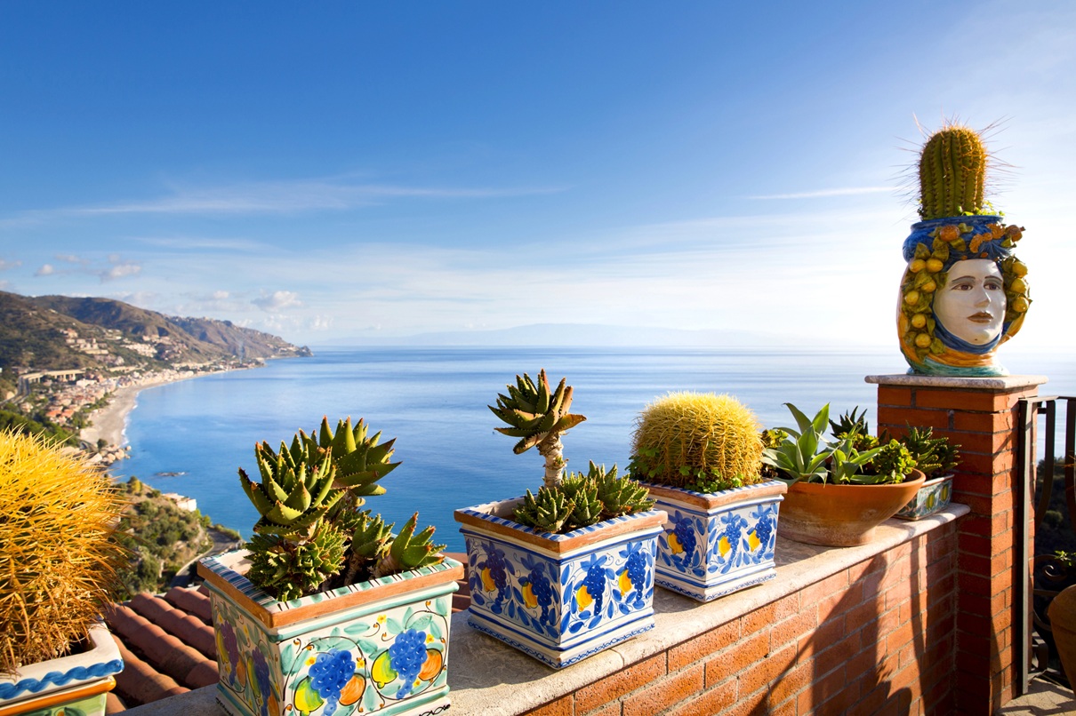 IHG Hotels & Resorts renforce sa présence en Sicile et au Portugal - Photo : Depositphotos.com @IHG Hotels & Resorts