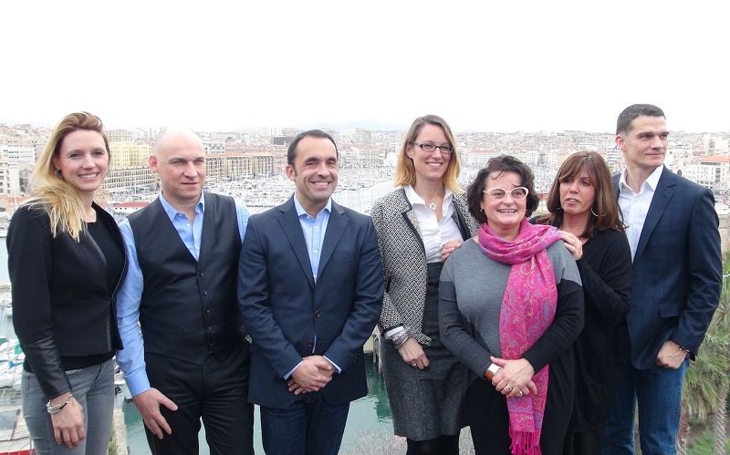 L'équipe de Jet tours et Béatrice Frantz-Clavier, responsable commerciale France de Star Clippers, réunis à Marseille, le 14 janvier 2016 - DR : A.B.