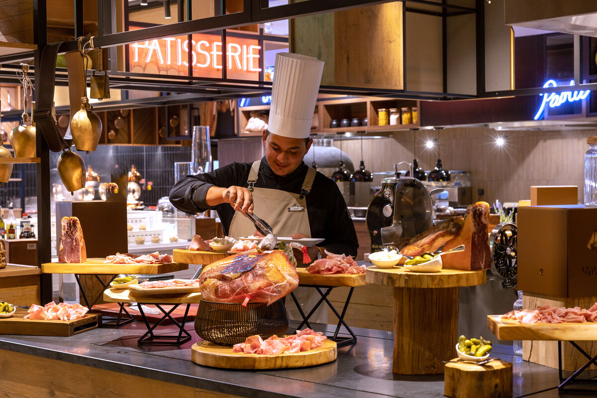 En 2025, 750 postes restent à pourvoir, principalement en hôtellerie-restauration, au sein des établissements du Club Med. @club med