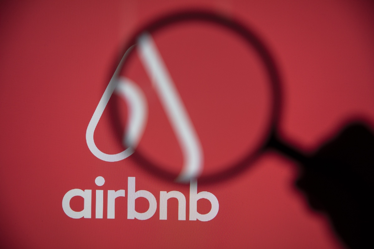 Airbnb va aussi vendre des hôtels ! Depositphotos.com Auteur InkDropCreative