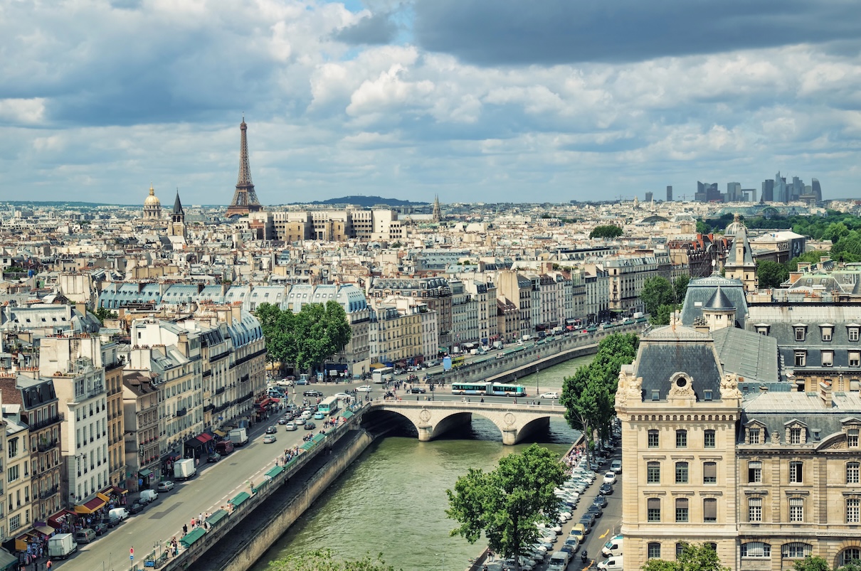 L’Institut Paris Region publie un Carnet Pratique dédié au tourisme fluvial - Depositphotos @fazon1