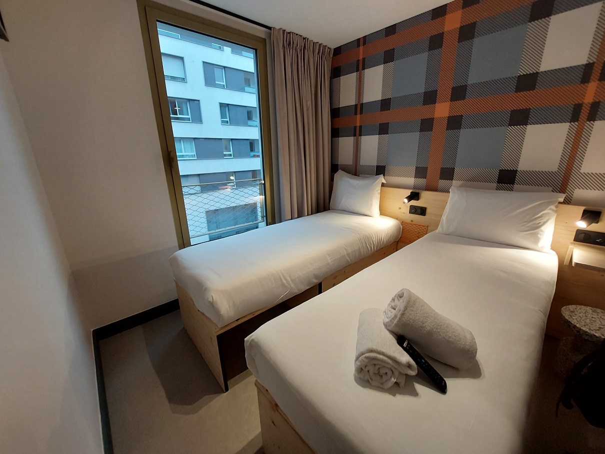 EPISO 6 (Tristan Capital Partners) finalise l'acquisition d'EasyHotel - Photo : ©Manon Morelli EPISO 6 (Tristan Capital Partners) finalise l'acquisition d'EasyHotel - Photo : ©Manon Morelli