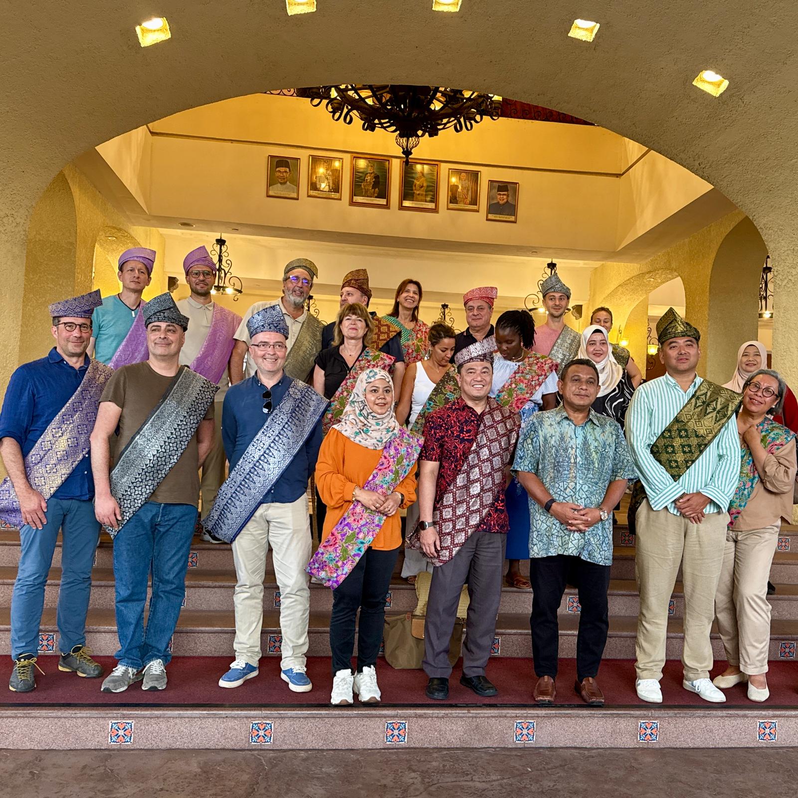 Les participants à Malacca, ville au riche passé colonial, révèle l’ADN multiculturel du pays - MF
