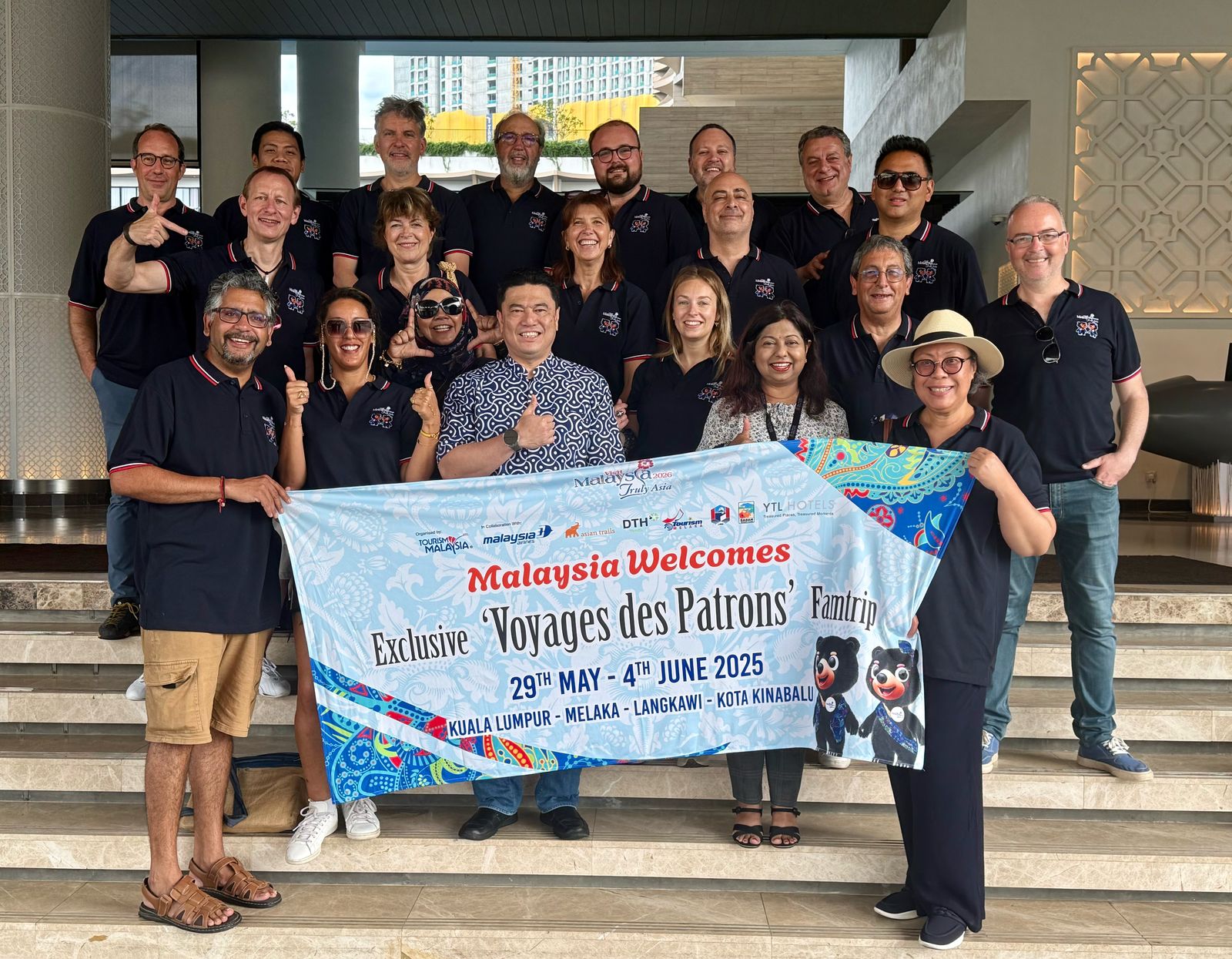 La Malaisie témoigne d’un engagement fort. Dès Paris, l’ambassadeur accompagne le groupe. Sur place, les directeurs régionaux du tourisme, les CEO des principaux DMC, voire le ministre du Tourisme, orchestrent un accueil de haut niveau. Objectif : reconquérir un marché français stratégique. - MF