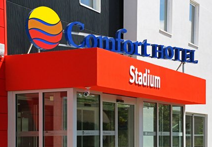 Le Comfort Hotel Stadium Eurexpo Lyon est situé à deux pas du nouveau Grand Stade de Lyon - Photo : Choice Hotels